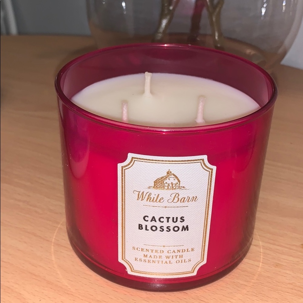 Bath and body works cactus blossom candle